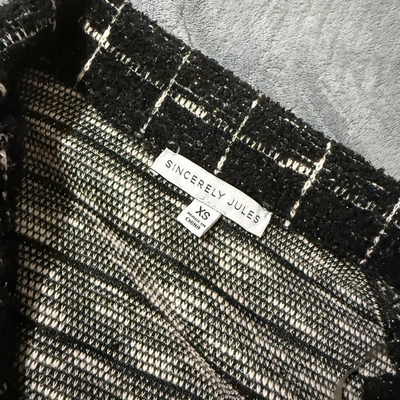 Jacket - Picture 4 of 4